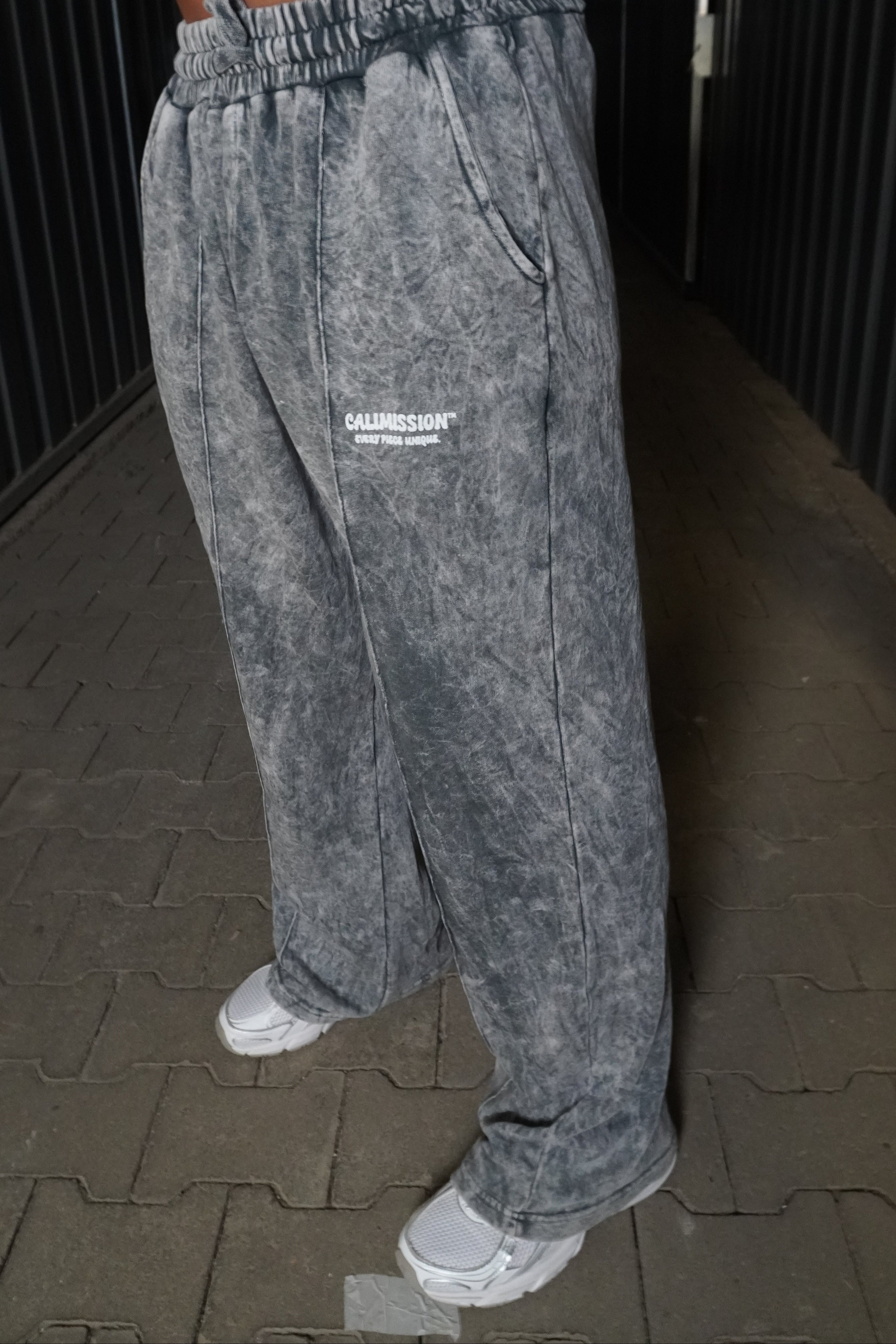 CMN Sweatpants — Washed Grey