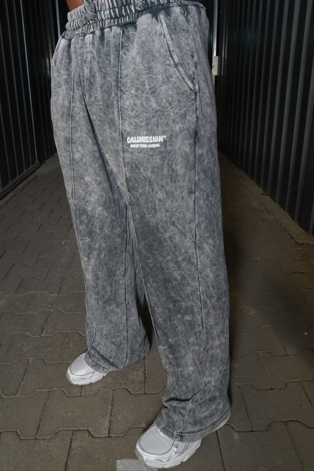 CMN Sweatpants — Washed Grey