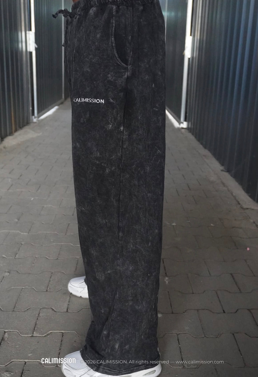 CMN Sweatpants — Washed Black